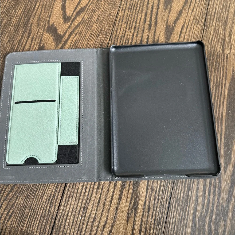 Green Kindle Case